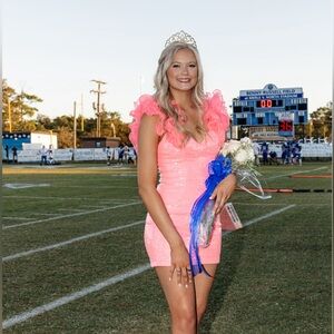 Ava Presley Short Formal Dress, size 4